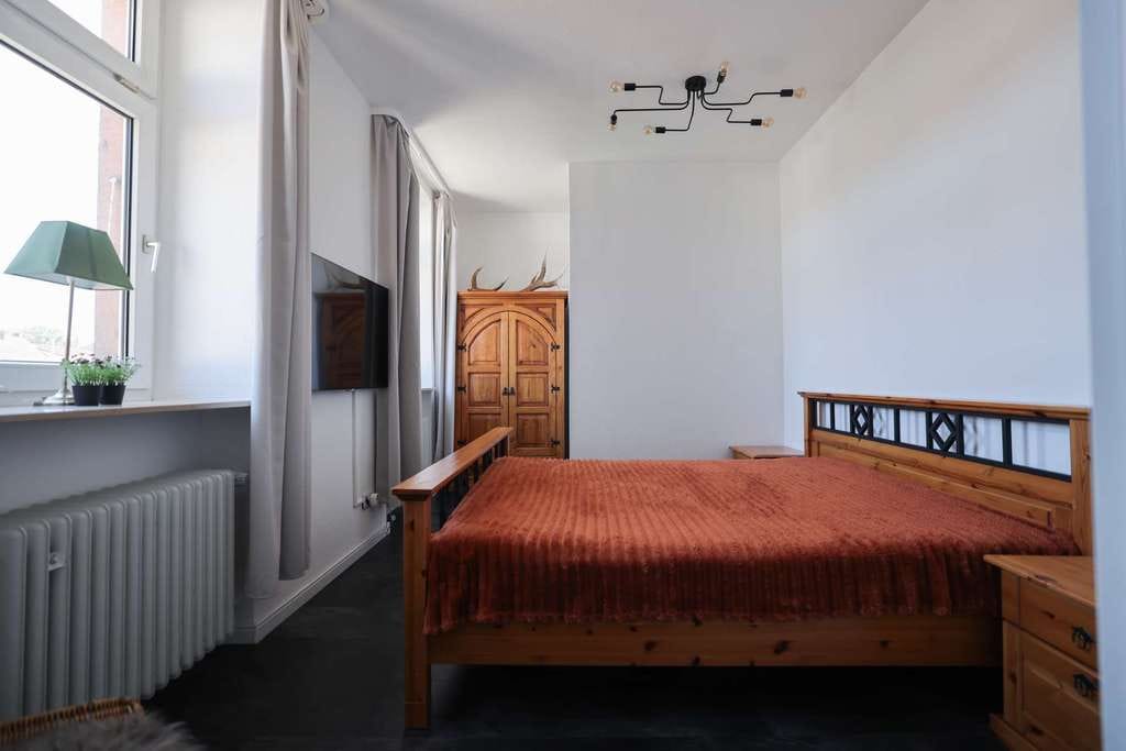 Immobilie in Rieschweiler-Mühlbach - Historisches Pfarrhaus von 1842 – stilvoll saniert, modern ausgestattet ein Ort zum wohlfühlen - Bild 4