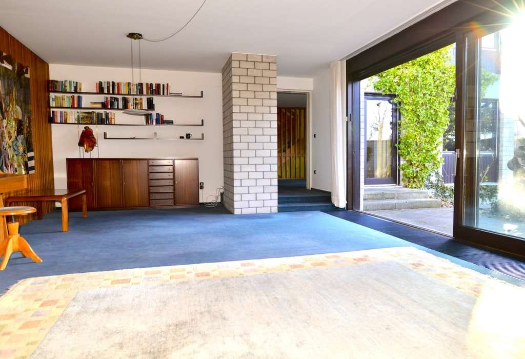 Immobilie in Hohenbrunn - Exklusives Architekten-Einfamilienhaus mit privatem Gartenrefugium & Modernisierungspotenzial - Bild 4