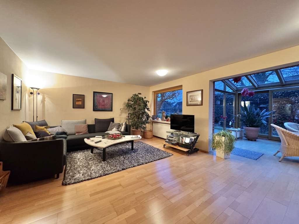 Immobilie in Gehrden - Ihr neues IMMOBILIEN QUARTIER: Gepflegtes 2-Fam.-Haus mit viel Charme & hinlänglich Platz - Bild 2