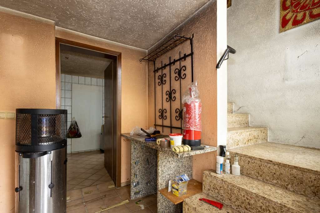 Immobilie in Neunkirchen-Seelscheid - Seelscheid: Freistehendes Einfamilienhaus mit schönem Grundstück sucht Handwerker! - Bild 3