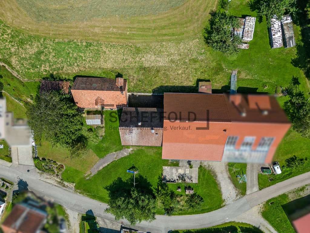 Immobilie in Maselheim - Mit großem Potential! Idyllisches Einfamilienhaus mit Ökonomiegebäude und großzügigem Grundstück - Bild 3