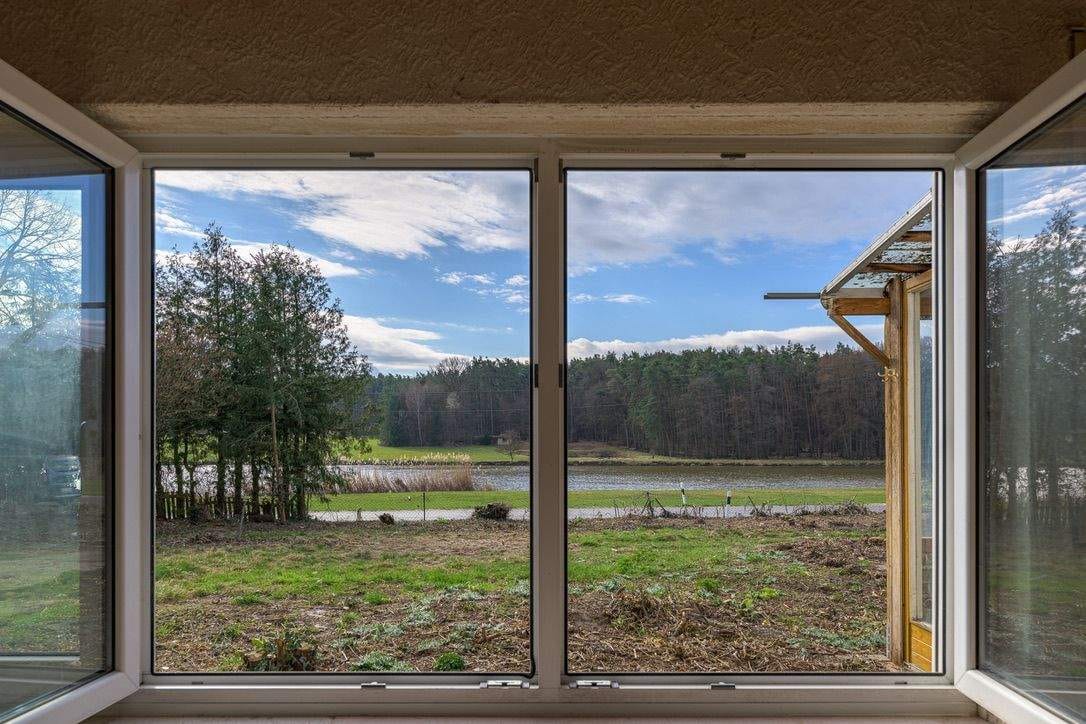 Immobilie in Weisendorf - Unverbaubarer Blick ins Grüne auf großem Grundstück - Bild 1