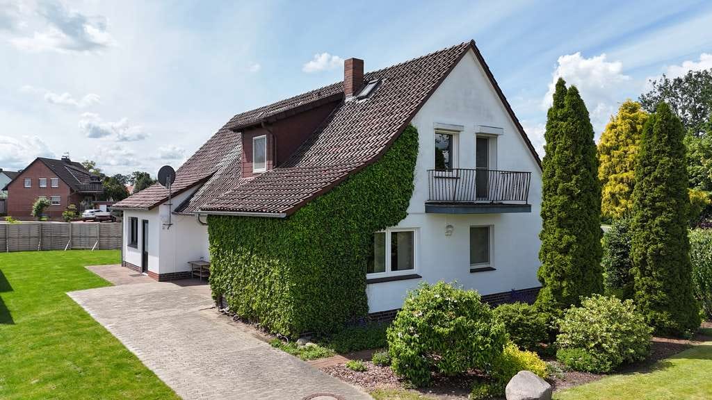 Immobilie in Müden (Aller) - Großes, renoviertes Wohnhaus auf schönem, gepflegtem Grundstück - Bild 4