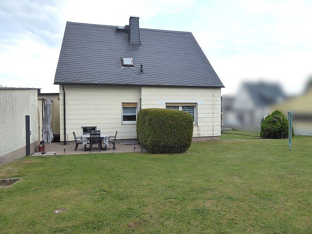 Immobilie in Leupoldsgrün - Überschaubares Eigenheim mit Garten und Garage in Leupoldsgrün - Bild 2