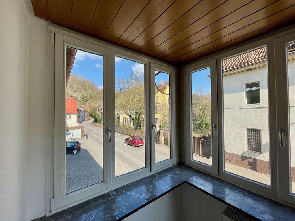 Immobilie in Frankeneck - Wunderschöne, komplett renovierte 140qm Altbauwohnung nahe Neustadt mit Garten & 2 PKW Stellplätzen - Bild 4
