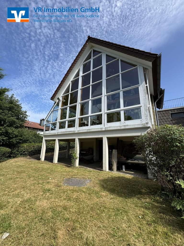 Immobilie in Wilgartswiesen - Naturidyll mit riesiger Gartenanlage und Panoramalage mitten im Pfälzerwald - Bild 1
