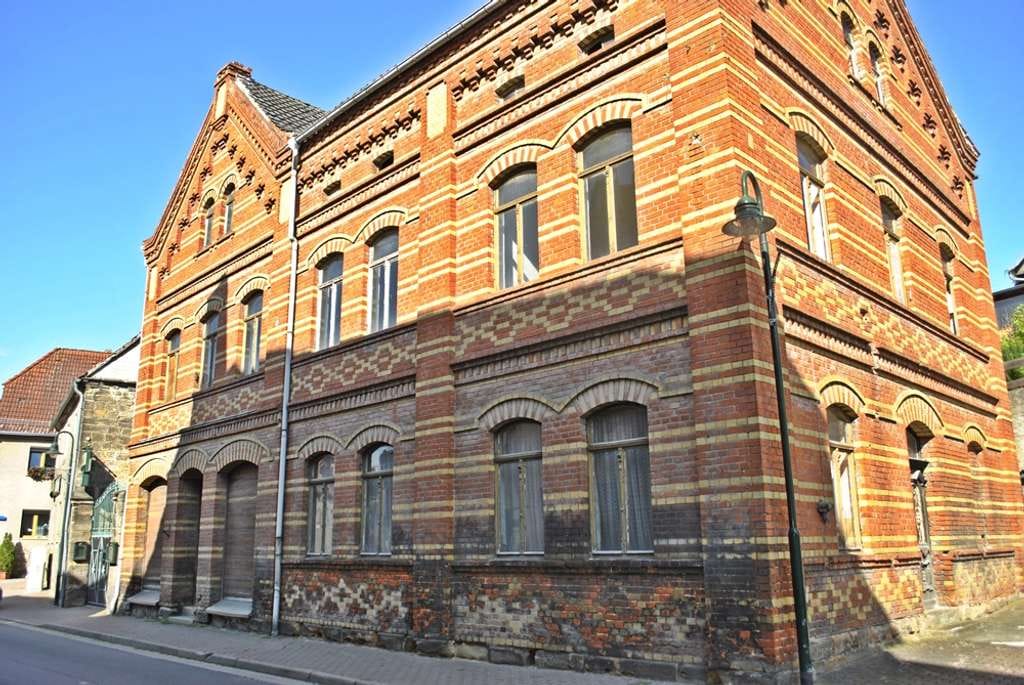 Immobilie in Bad Bibra - KAPITAL-ANLAGE ! Im Herzen der Stadt - Wunderschönes MFH / Wohn- & Geschäftshaus, WFl. 363 m² - Bild 1
