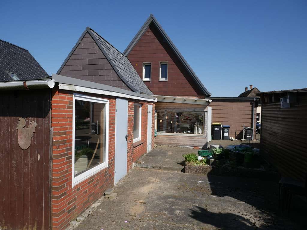 Immobilie in Hanerau-Hademarschen - Wohlfühlen in Kanalnähe I Teilrenoviertes EFH auf ca. 1.106,00 m² Grundstück mit Feldblick - Bild 1