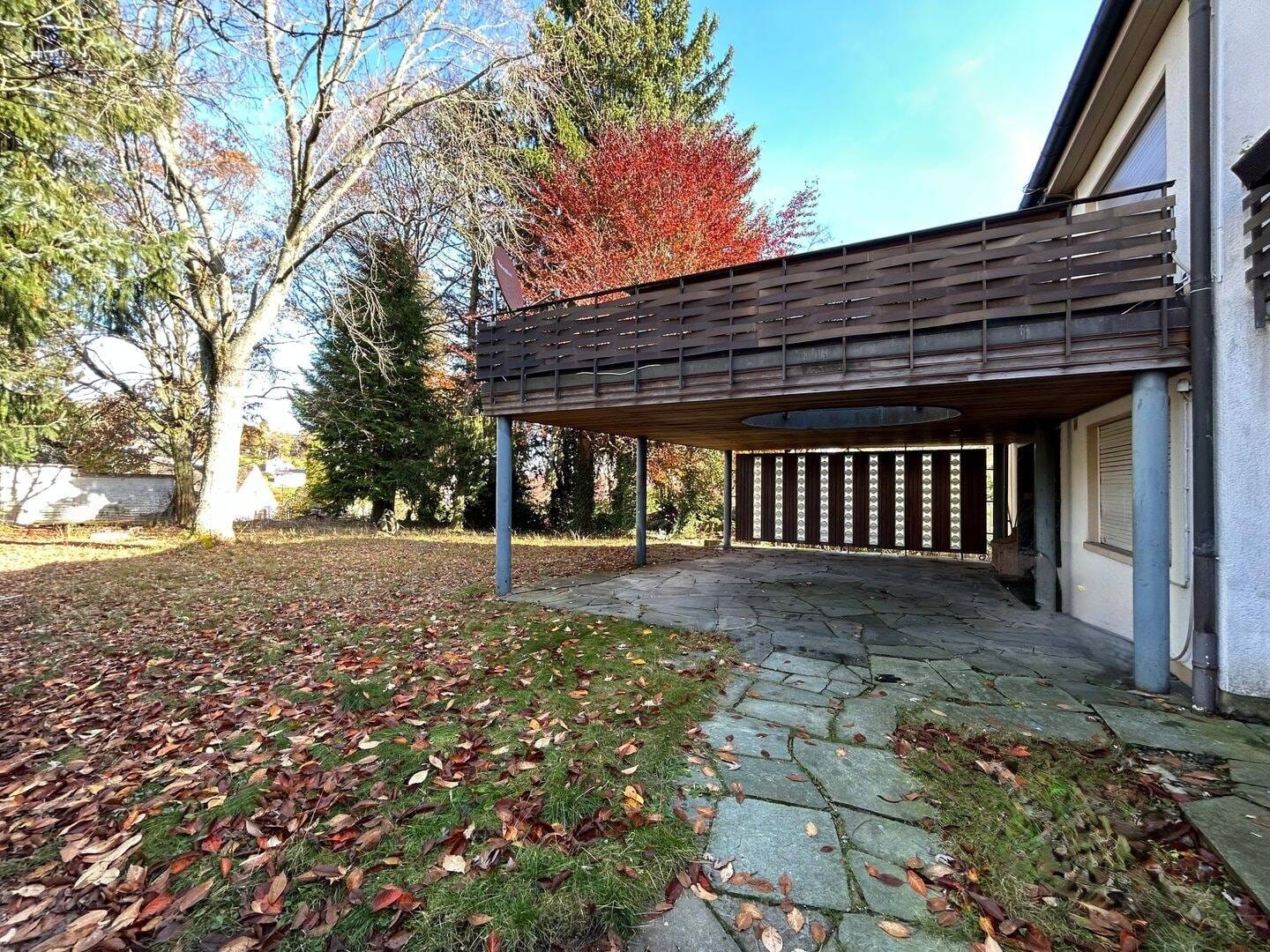 Immobilie in St. Georgen im Schwarzwald - Historische Stadtvilla mit 4 Wohneinheiten und großem Grundstück im Herzen von Sankt Georgen“ - Bild 3