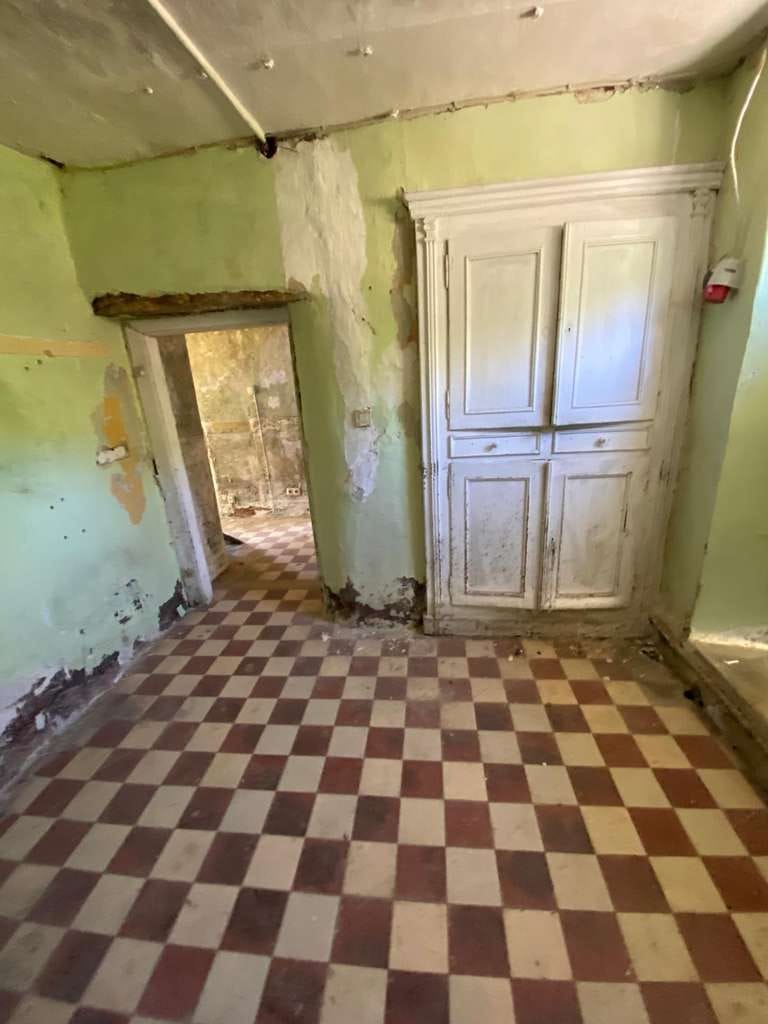 Immobilie in Neroth - Historisches Eifelhaus von 1874 mit 1.700 m² Grundstück & 30.000 € Förderzusage  - Bild 1