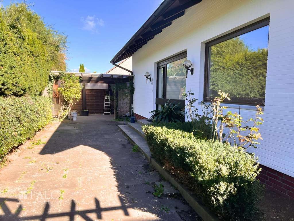 Immobilie in Seedorf - ***Attraktives Einfamilienhaus mit großzügiger Wohnfläche und Garten - Ideal für Familien*** - Bild 3