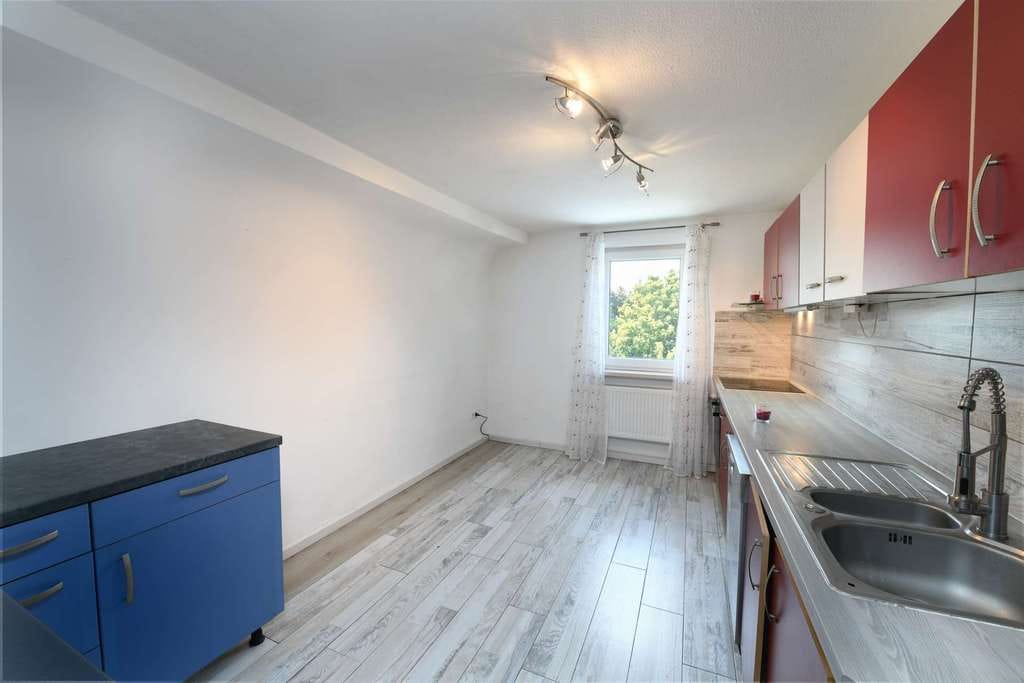 Immobilie in Weisenbach - 6-Zimmer-Wohnung mit Panorama auf die Murg. *Viel Licht, viel Platz, dein Renovierungsprojekt* - Bild 4