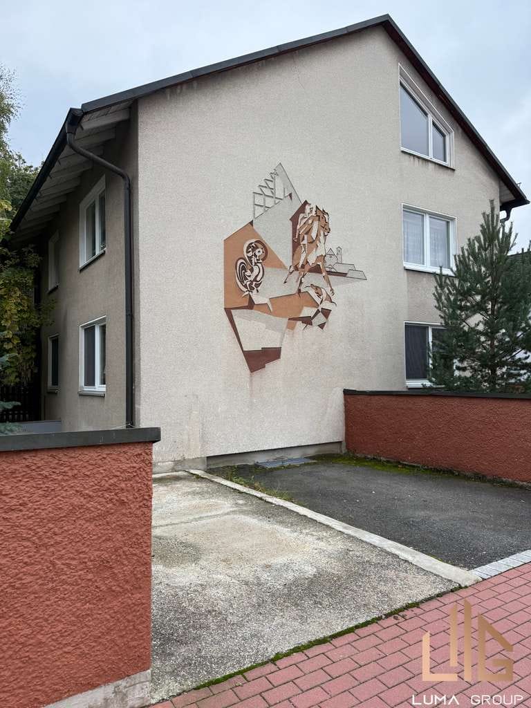 Immobilie in Altenstadt an der Waldnaab - Charmantes Dreifamilienhaus in ruhiger Lage von Altenstadt – ideal für Familien und Kapitalanleger - Bild 1