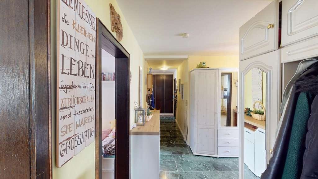 Immobilie in Rheinstetten - Familienparadies mit 165 m² Wohnfläche – 5 Zimmer, 2 Balkone, Kamin & Garage in Forchheim - Bild 2