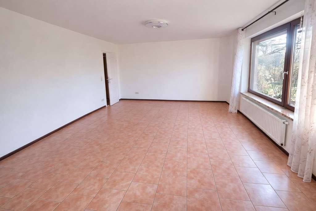 Immobilie in Wischhafen - 7 Hektar Land inklusive – Einfamilienhaus mit Stall, Halle und Nebengebäuden - Bild 4