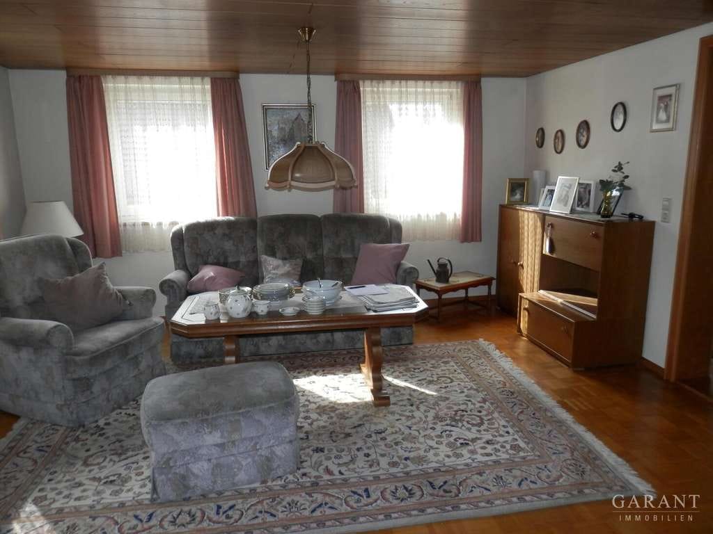 Immobilie in Vellberg - Bezahlbares Bauernhaus mit großer Scheune - Bild 2