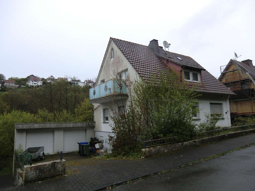 Immobilie in Büren - **   Preiswertes Wohnhaus direkt am Ringelsteiner Wald in Büren-Harth   ** - Bild 2