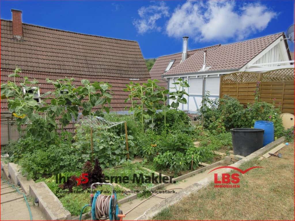 Immobilie in Niefern-Öschelbronn - 1 - 2 Familienhaus mit Scheune und Garage - Bild 4