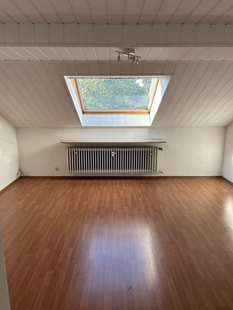 Immobilie in Nürnberg - Dachgeschosseinheit mit Burgblick (Teileigentum) und Einzelgarage - Bild 3