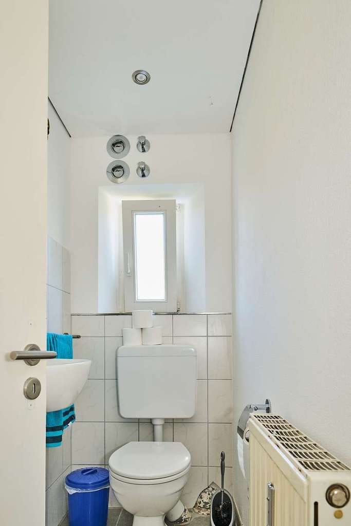 Immobilie in Straubing - Rendite-Chance mit System: Gepflegtes 5-FH in Straubing mit genehmigtem Ausbaupotenzial & Cashflow! - Bild 3