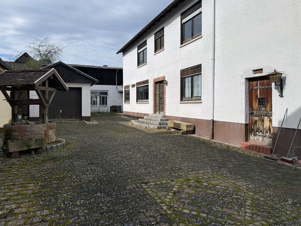 Immobilie in Hördt - 1-2 Familienhaus mit Ausbaupotenzial, Werkstatt und Garage - Bild 0