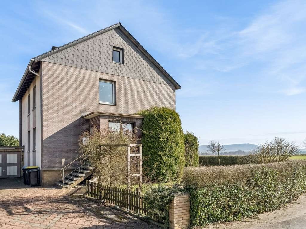 Immobilie in Bad Nenndorf - Einfamilienhaus mit viel Platz für Ihre große Familie in Bad Nenndorf - Bild 0