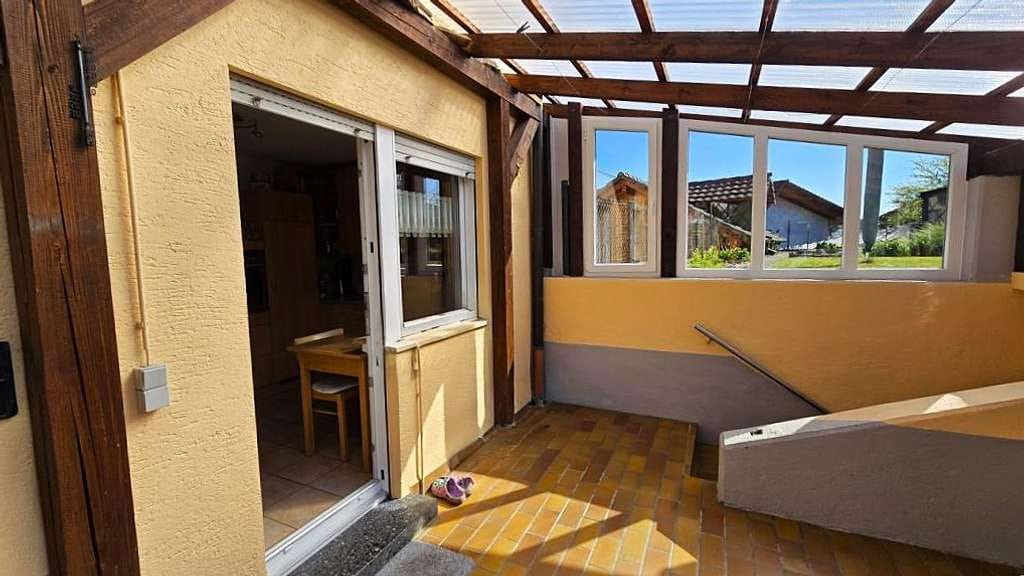 Immobilie in Durbach - Ein großzügiges, sehr gepflegtes 2-Familienhaus mit Platz für Kinder in ruhiger Lage von Durbach - Bild 5