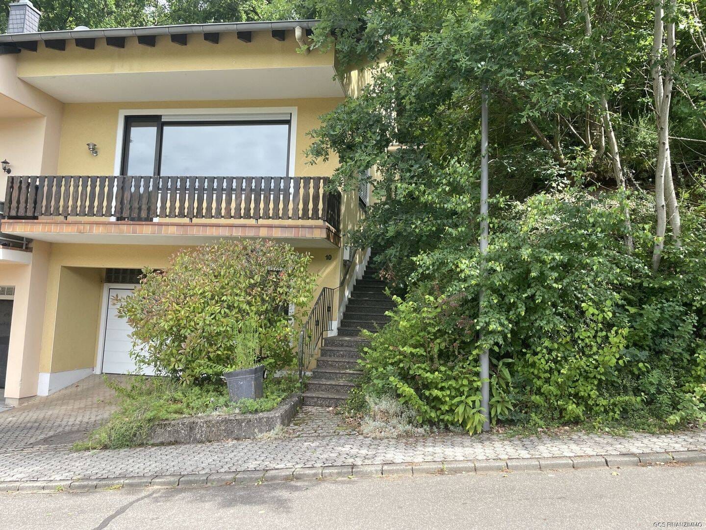 Immobilie in Kordel - Doppelhaushälfte mit Weitblick für die junge Familie - ruhige Lage, Terrasse, Balkon und Garage - Bild 1