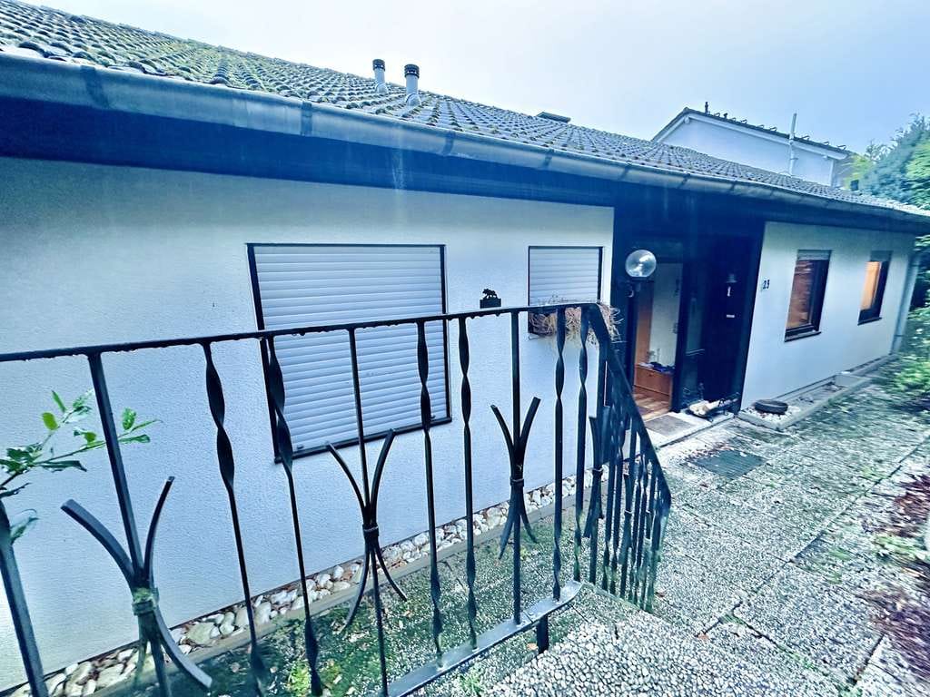 Immobilie in Nachrodt-Wiblingwerde - Charmantes Einfamilienhaus mit Einliegerbereich in ruhiger Lage von Nachrodt! - Bild 0
