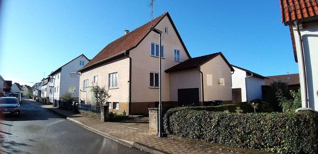 Immobilie in Riederich - Für handwerklich Geschickte od. Bauträger! 7,5 Ar Grdst. m. ält. Wohnhs. in ruhiger Ortsrandlage! - Bild 1