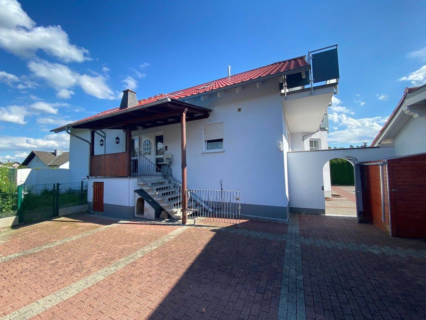 Immobilie in Stadtallendorf - Großzügige Erdgeschosswohnung mit Wintergarten und Garage in gefragter Lage von Stadtallendorf - Bild 4
