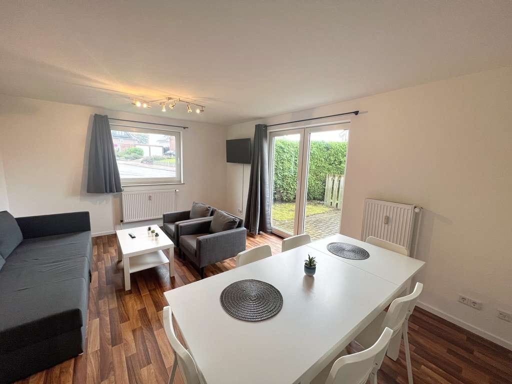 Immobilie in Todendorf - Faktor 16,44 - Maisonettewohnung mit 2 Stellplätzen - Bild 1
