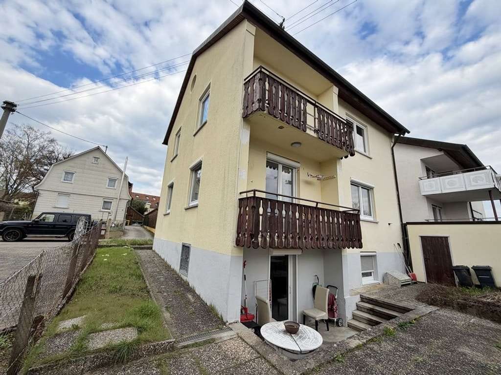 Immobilie in Urbach - Zweifamilienhaus mit ausgebauter Bühne  großem Potenzial - Bild 1