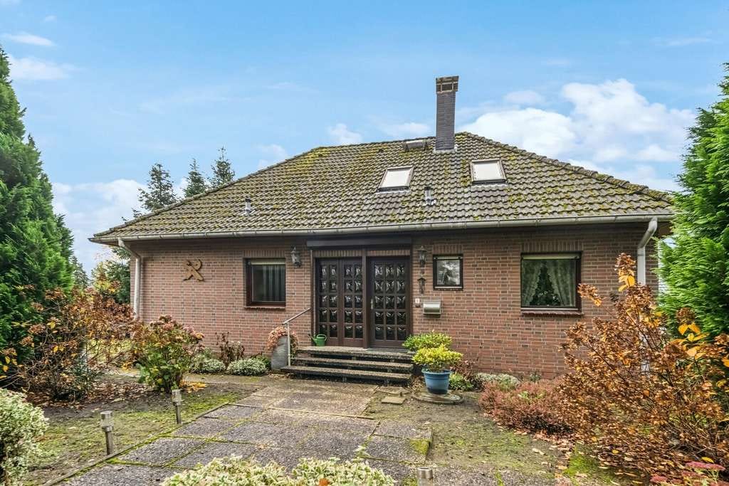 Immobilie in Schneverdingen - Haus mit flexibel nutzbarer Zusatzwohnung - Bild 1