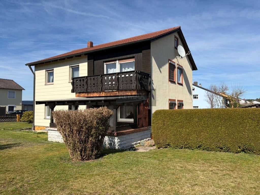Immobilie in Speichersdorf - Charmantes Einfamilienhaus in ruhiger Wohnlage von Seybothenreuth/Plössen - Bild 1