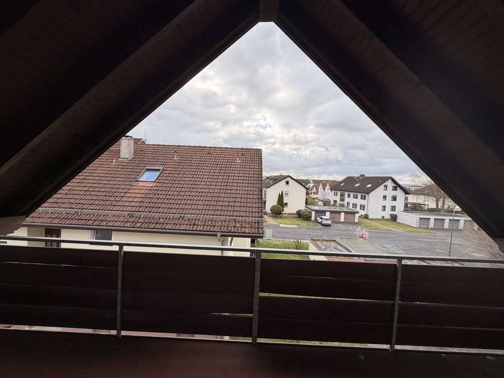 Immobilie in Petersberg - Attraktive Kapitalanlage: 3-Zimmer-Wohnung mit Balkon und Garage in Petersberg - Bild 2