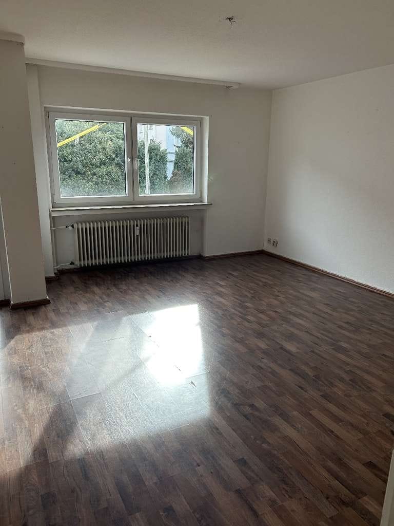 Immobilie in Schwelm - RESERVIERT- HELLE 2 - ZIMMER WOHNUNG MIT BALKON UND GARAGE IN SCHWELM - RESERVIERT - Bild 2