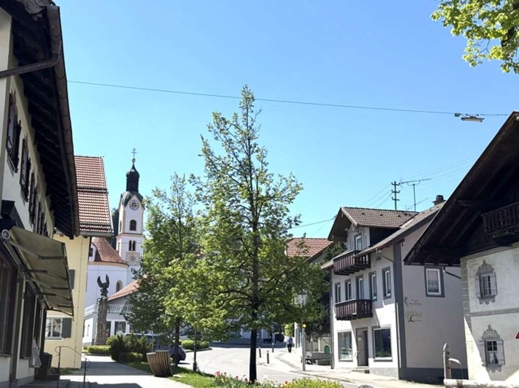 Immobilie in Bad Kohlgrub - Bad Kohlgrub - helle Wohnung mit zwei Balkonen und Bergblick - Bild 0