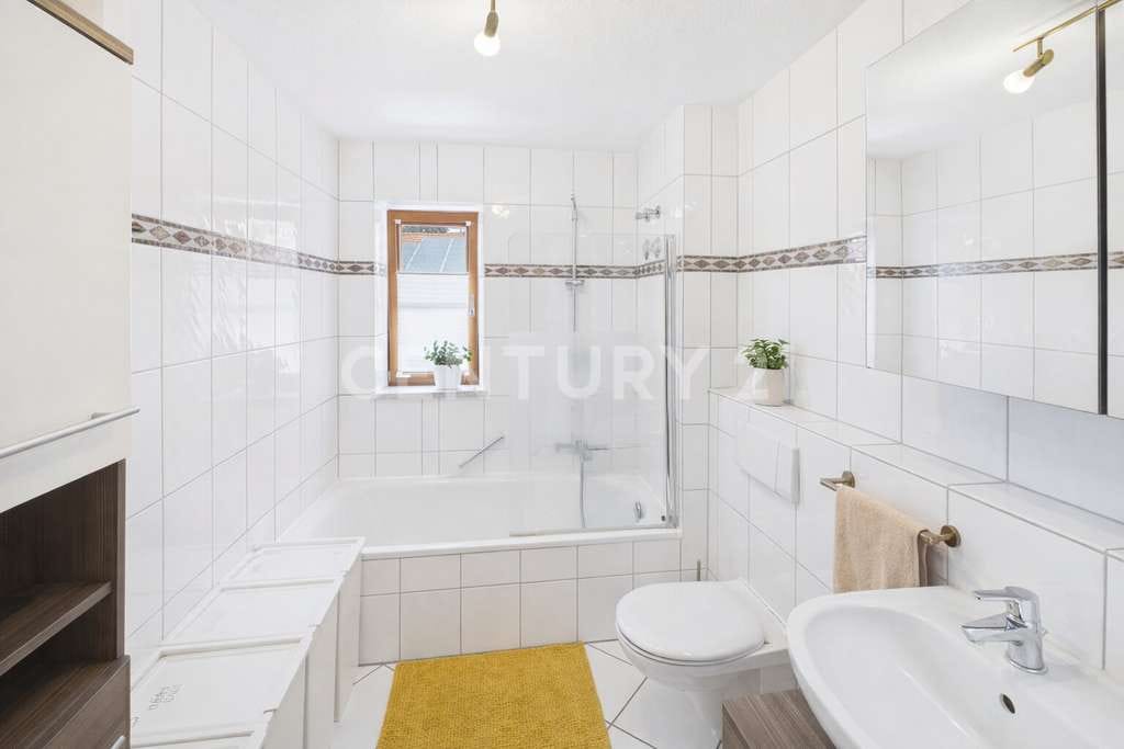 Immobilie in Siegsdorf - Stilvolle Maisonette-Wohnung für modernes Wohnen - Bild 3