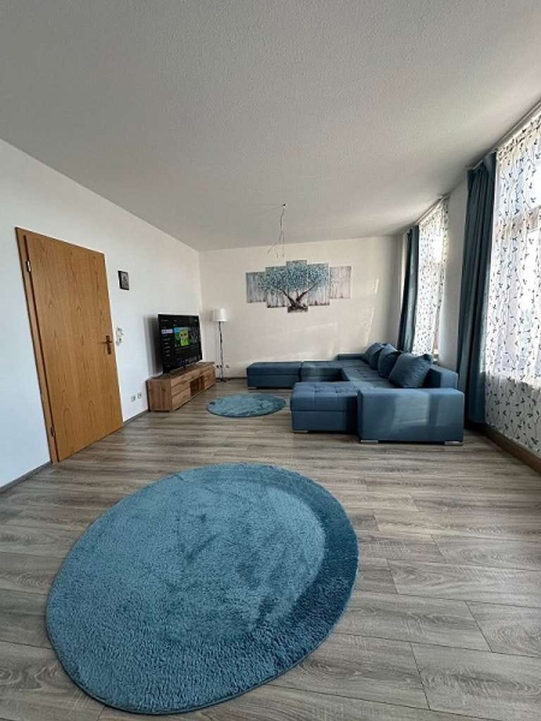 Immobilie in Reichenbach - Möblierte 3-Raum-Wohnung mit Balkon zu verkaufen - Bild 2