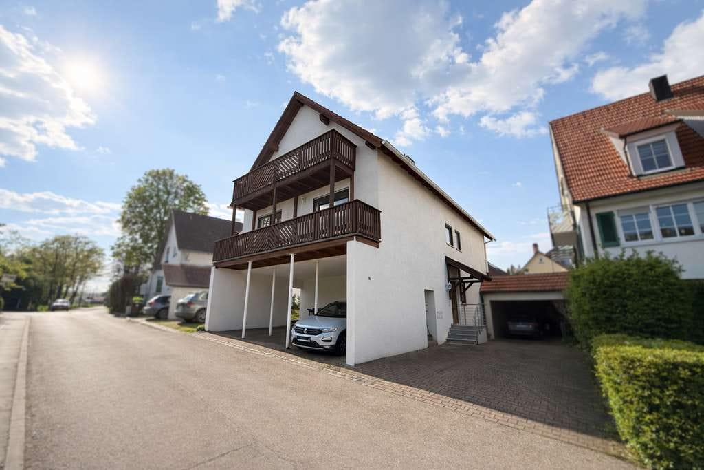 Immobilie in Kernen im Remstal - Geräumige 3-Zimmer-Wohnung mit Charme in zentraler Lage in Kernen - Bild 0
