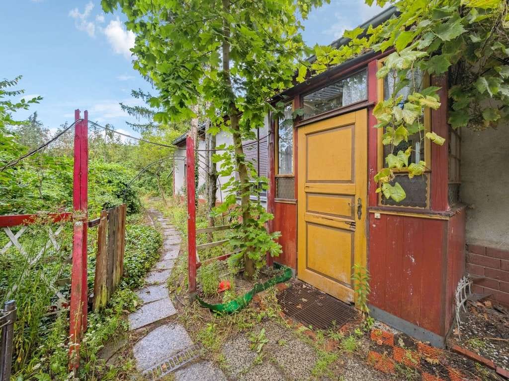 Immobilie in Haldensleben - Großes Grundstück mit 2 Bungalows in der Nähe des Mittellandkanals in Haldensleben - Bild 1