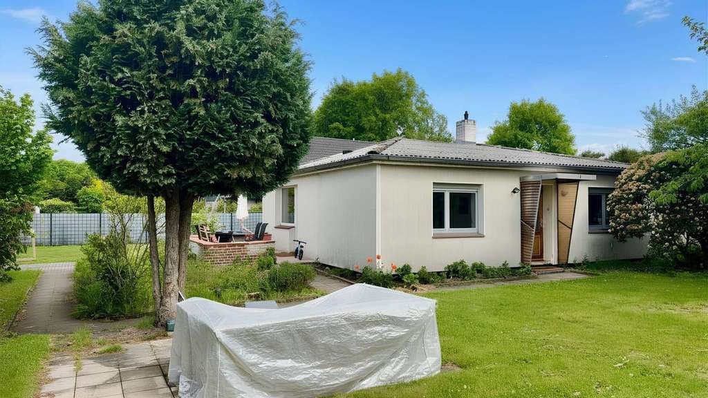 Immobilie in Ellerau - BAUPOTENZIAL & LAGE: vermieteter Bungalow am Feldrand - Bild 2