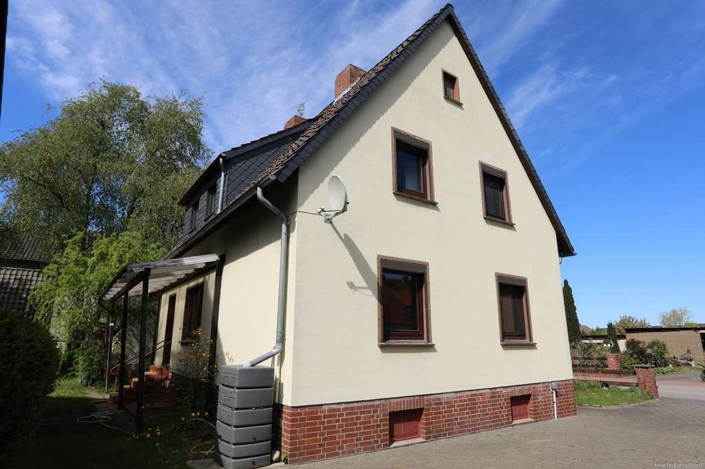 Immobilie in Isenbüttel - Geräumiges Wohnhaus in Isenbüttel - Bild 1