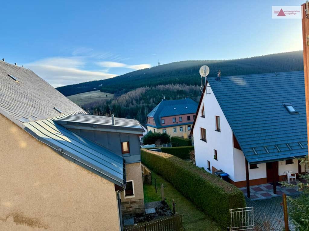 Immobilie in Oberwiesenthal - Mehrfamilienhaus in Oberwiesenthal: Eigennutzung & Vermietung  - 6 Wohneinheiten, Sauna, PV-Anlage - Bild 3