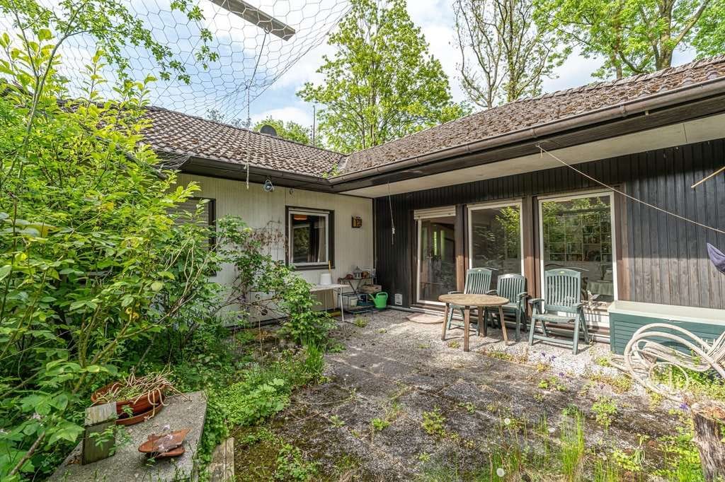 Immobilie in Jever - Charmanter teilmodernisierter Bungalow in zentrumsnaher aber ruhiger Lage von Jever - Bild 2