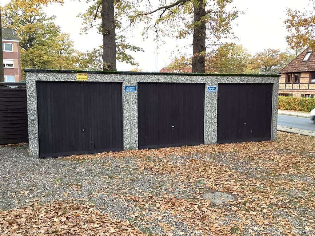 Immobilie in Burgwedel - Eigentumswohnung plus Garagen plus Grundstück - Bild 2