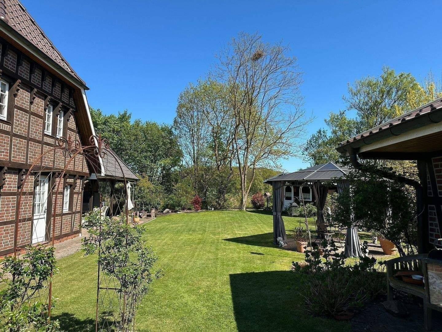 Immobilie in Westergellersen - Aktualisierter Preis! Sehr schönes Fachwerkanwesen am Feldrand! - Bild 2