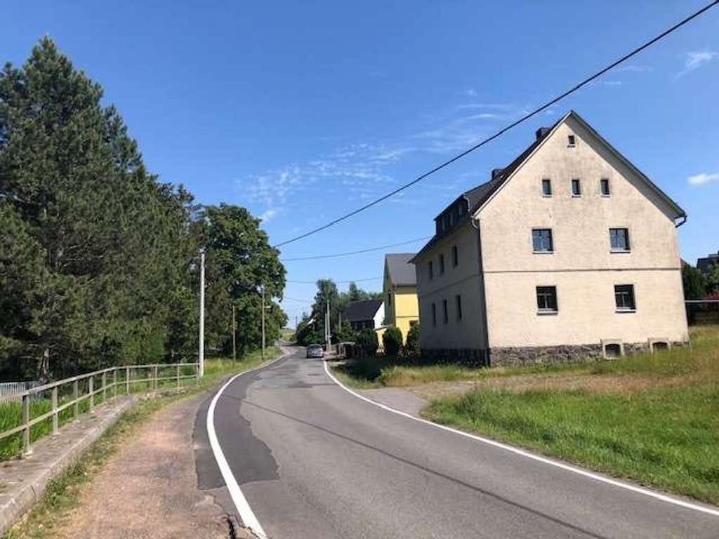 Immobilie in Lichtenau - Attraktive Bestandsimmobilie mit fünf Wohneinheiten und Ausbaureserven - Bild 0
