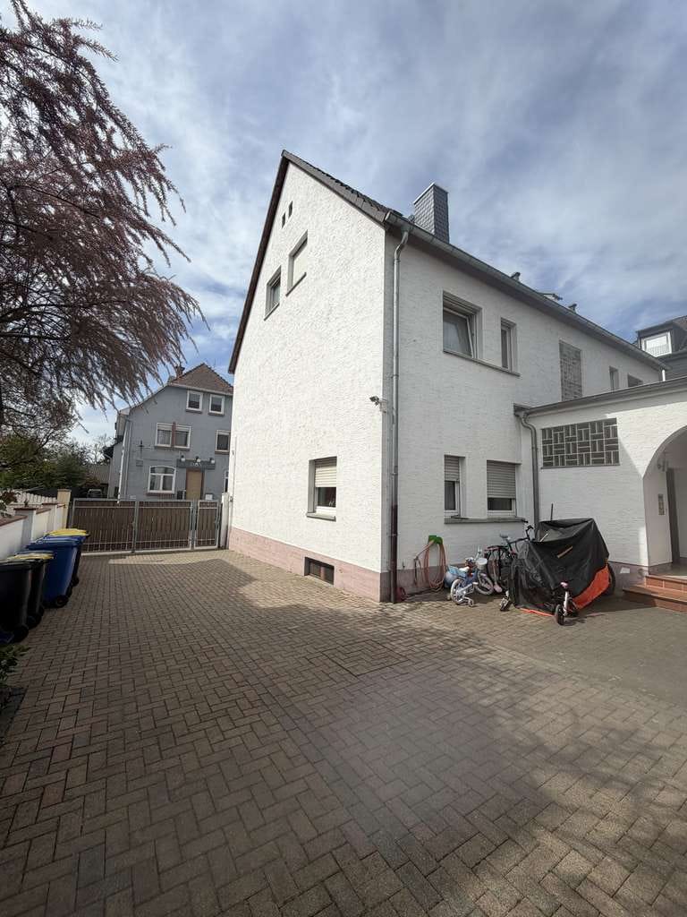 Immobilie in Bad Vilbel - *Vermietete ETW in einem Dreifamilienhaus* 2.OG/DG - Bild 0